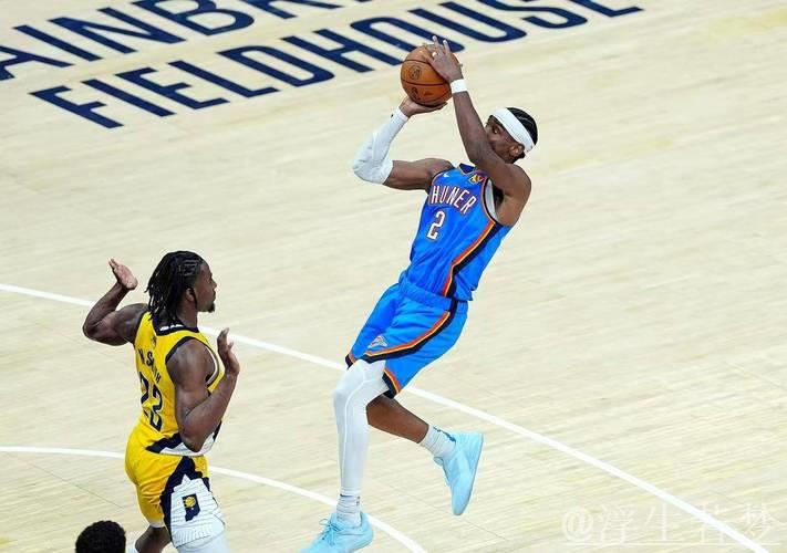 迎战亚历山大 哈利伯顿空中拉杆得分 迎战亚历山大 哈利伯顿空中拉杆得分